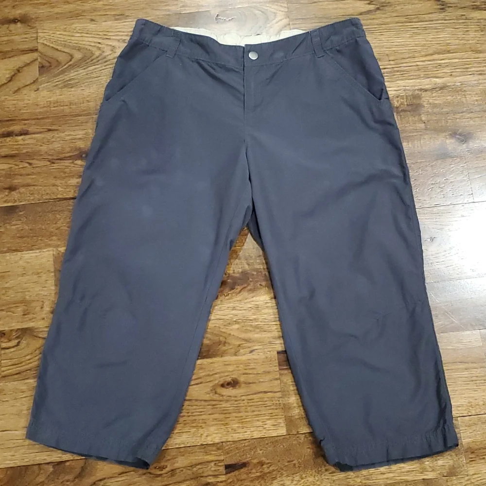Womens Columbia blue cropped outdoors pants size 12